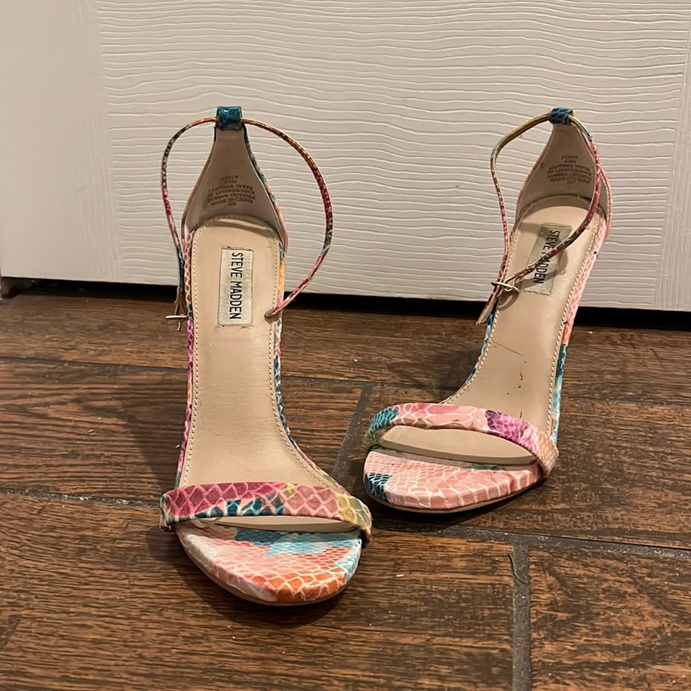 Fun pastel shoes. Stecy by Steve Madden, 8.5. Like New!